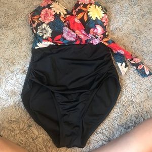 Time and Tru one piece bathing suit